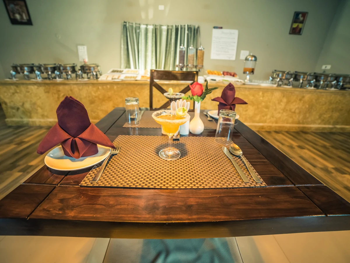 Indoor restaurant at Bhavya Resort Jaisalmer